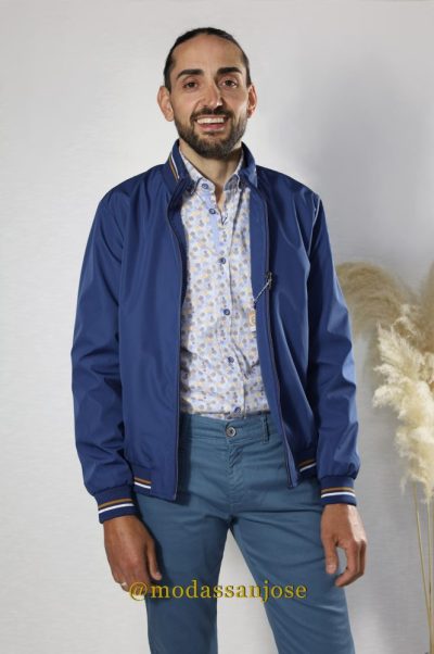 Cazadora elástico puño azul tinta Tem