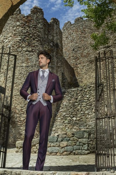 Traje novio Giovanni Ricci Capri burdeos